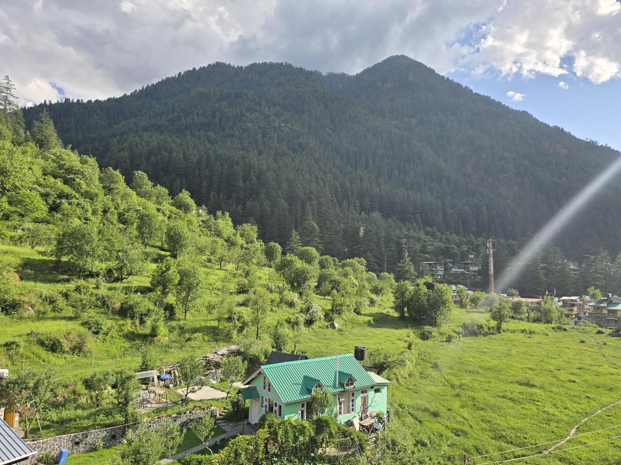 Hotel The Hillside Kasol Exterior foto